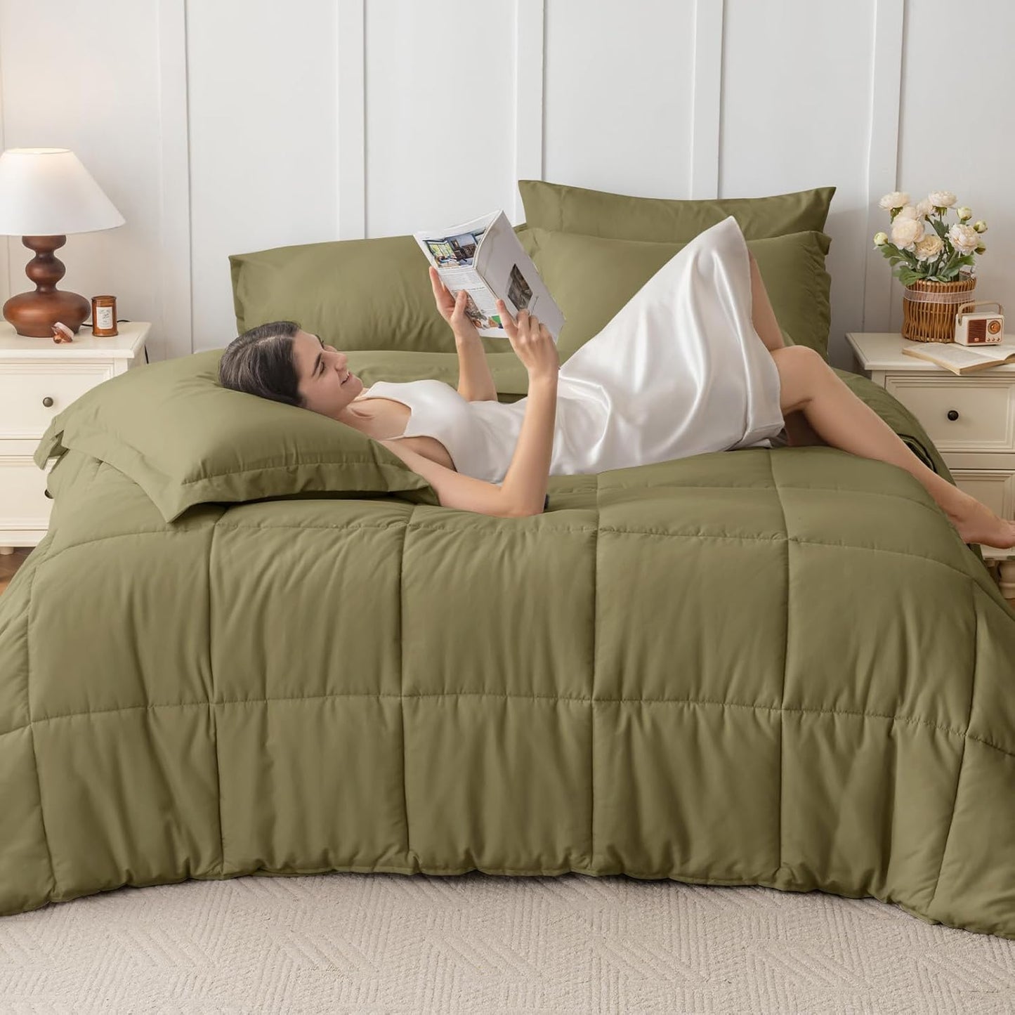 JOLLYVOGUE Bedding Comforter Set, Ultra-Soft Bed in a Bag 7 Pieces, Oeko-TEX Certified Bedding Set with Down Alternative Comforter, Sheets, Pillowcases & Shams