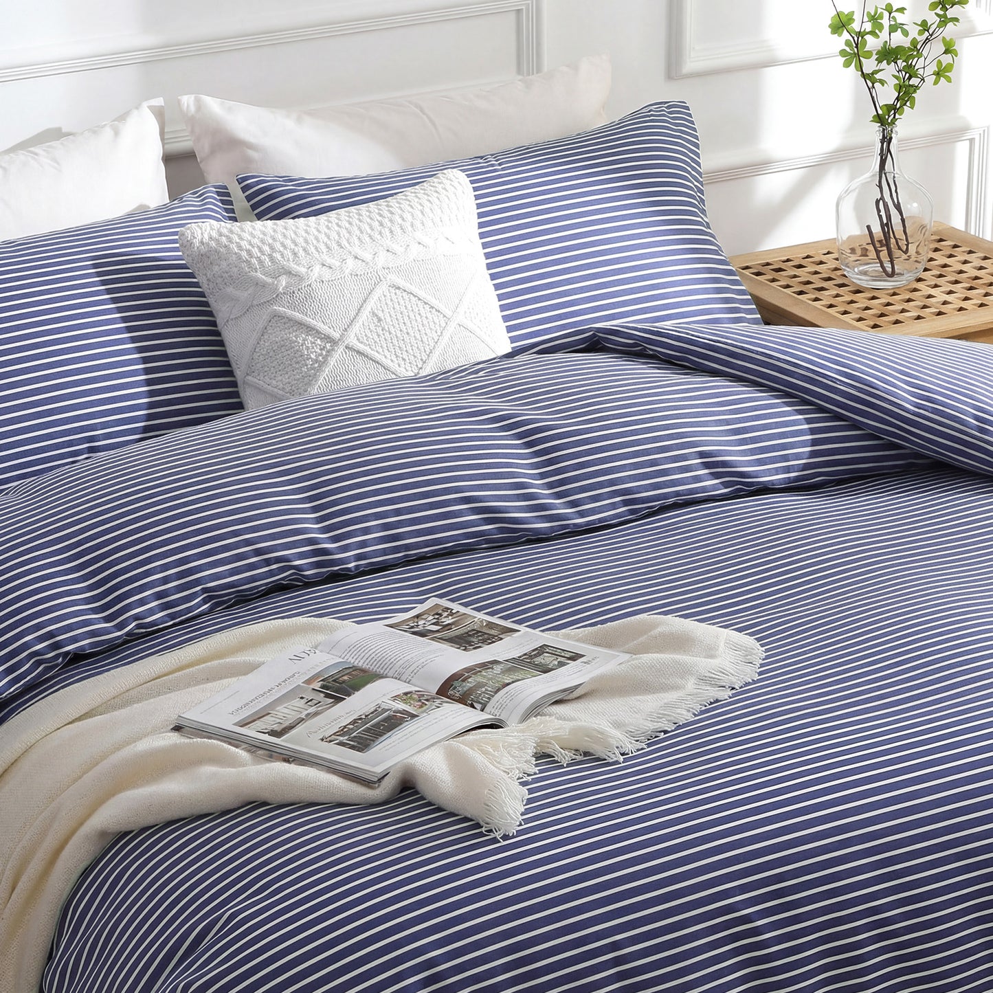 JOLLYVOGUE Queen Size Striped Duvet Cover Set, 3 Pieces Soft Microfiber Bedding with Zipper Closure & 8 Corner Ties