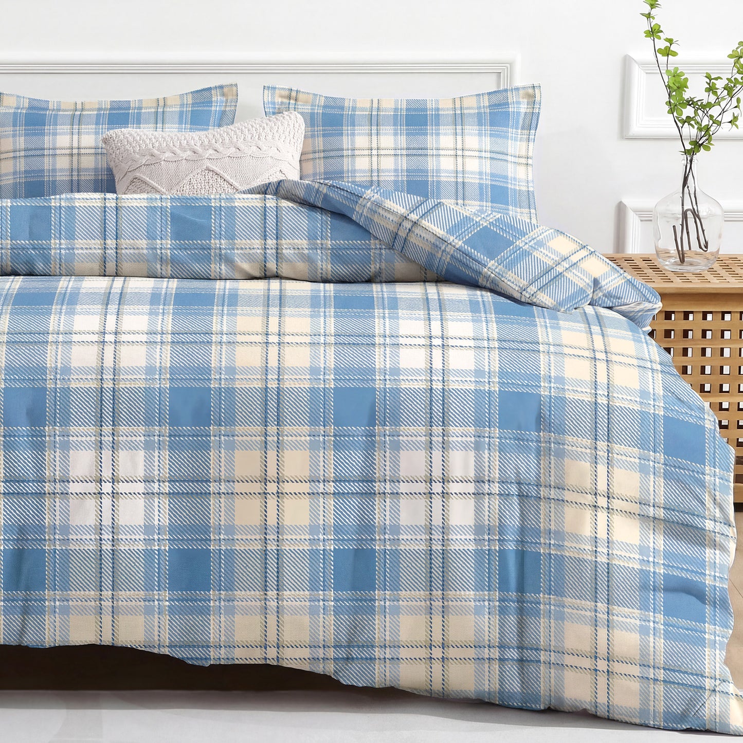 JOLLYVOGUE Queen Size Striped Duvet Cover Set, 3 Pieces Soft Microfiber Bedding with Zipper Closure & 8 Corner Ties