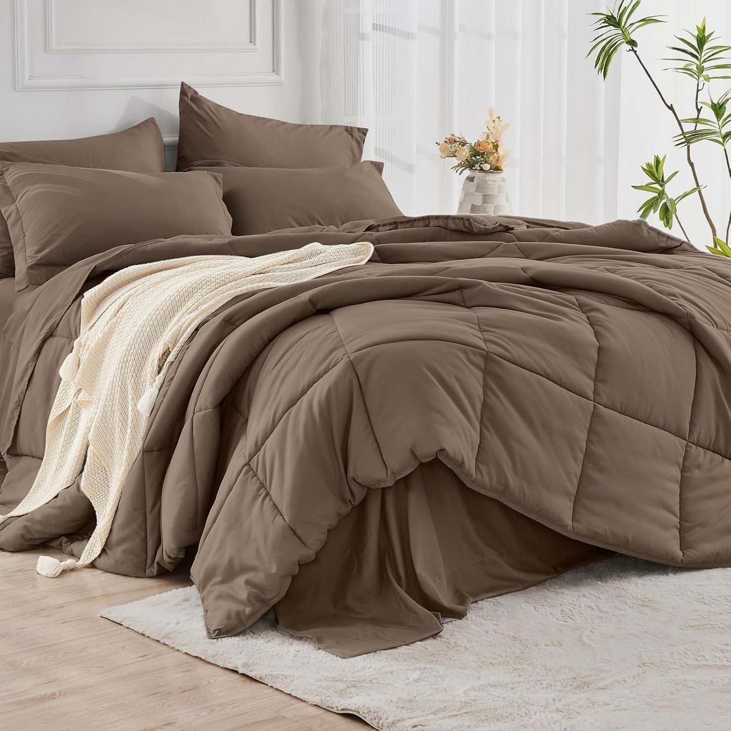 JOLLYVOGUE Bedding Comforter Set, Ultra-Soft Bed in a Bag 7 Pieces, Oeko-TEX Certified Bedding Set with Down Alternative Comforter, Sheets, Pillowcases & Shams