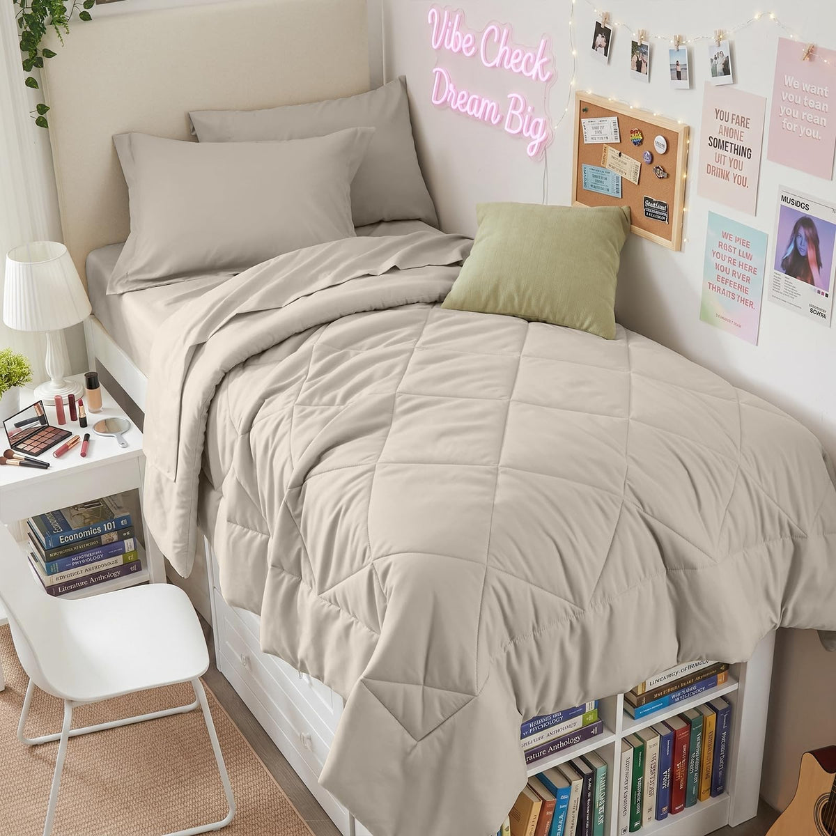HEVUMYI 7-Piece Queen Comforter Set, Dark Grey Bed in a Bag