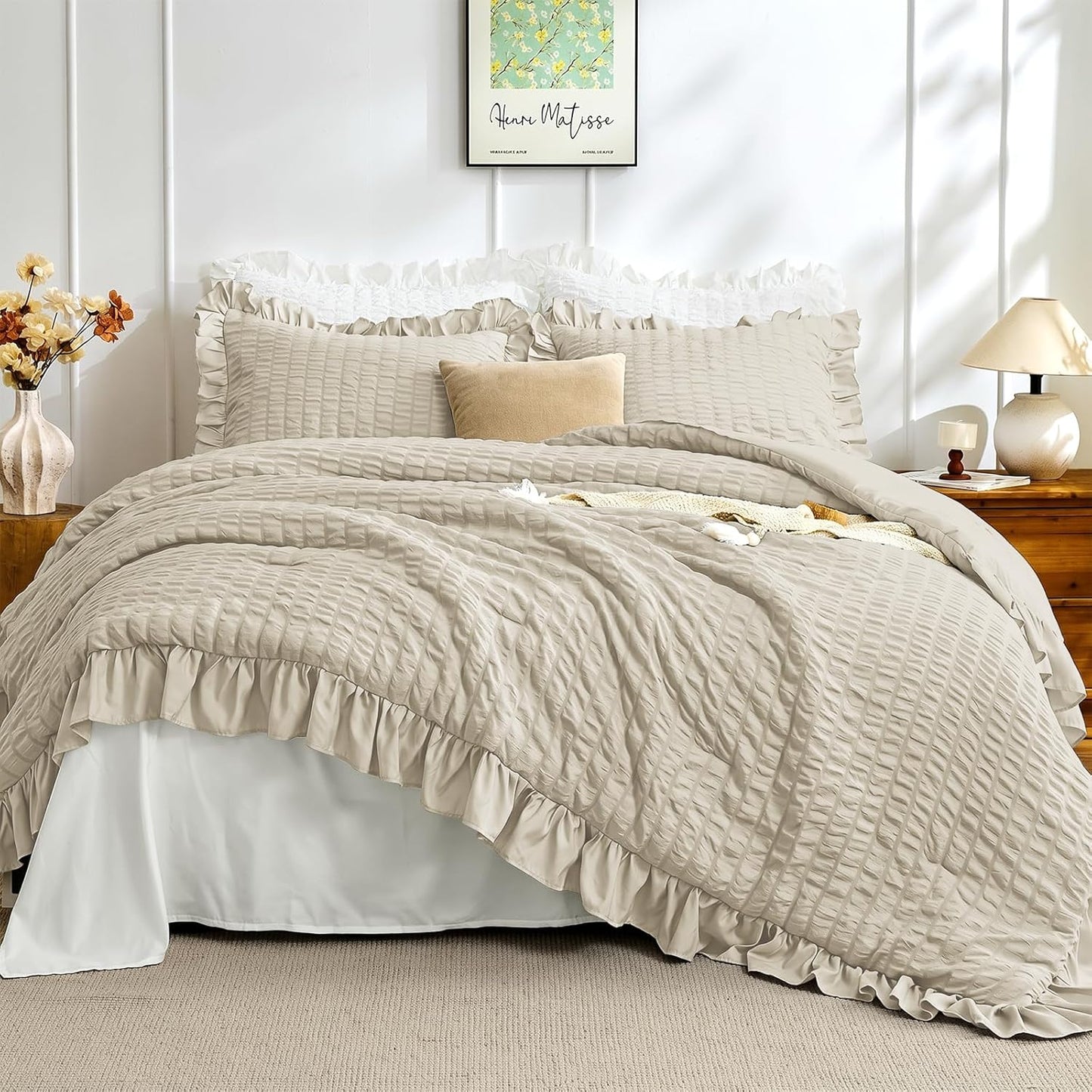 JOLLYVOGUE Comforter Set, 3 Pieces Seersucker Lightweight Oeko-TEX Certified Bedding Set, All Season Fluffy Microfiber Bedding Comforter Set with 1 Ruffle Comforter and 2 Ruffle Pillowshams