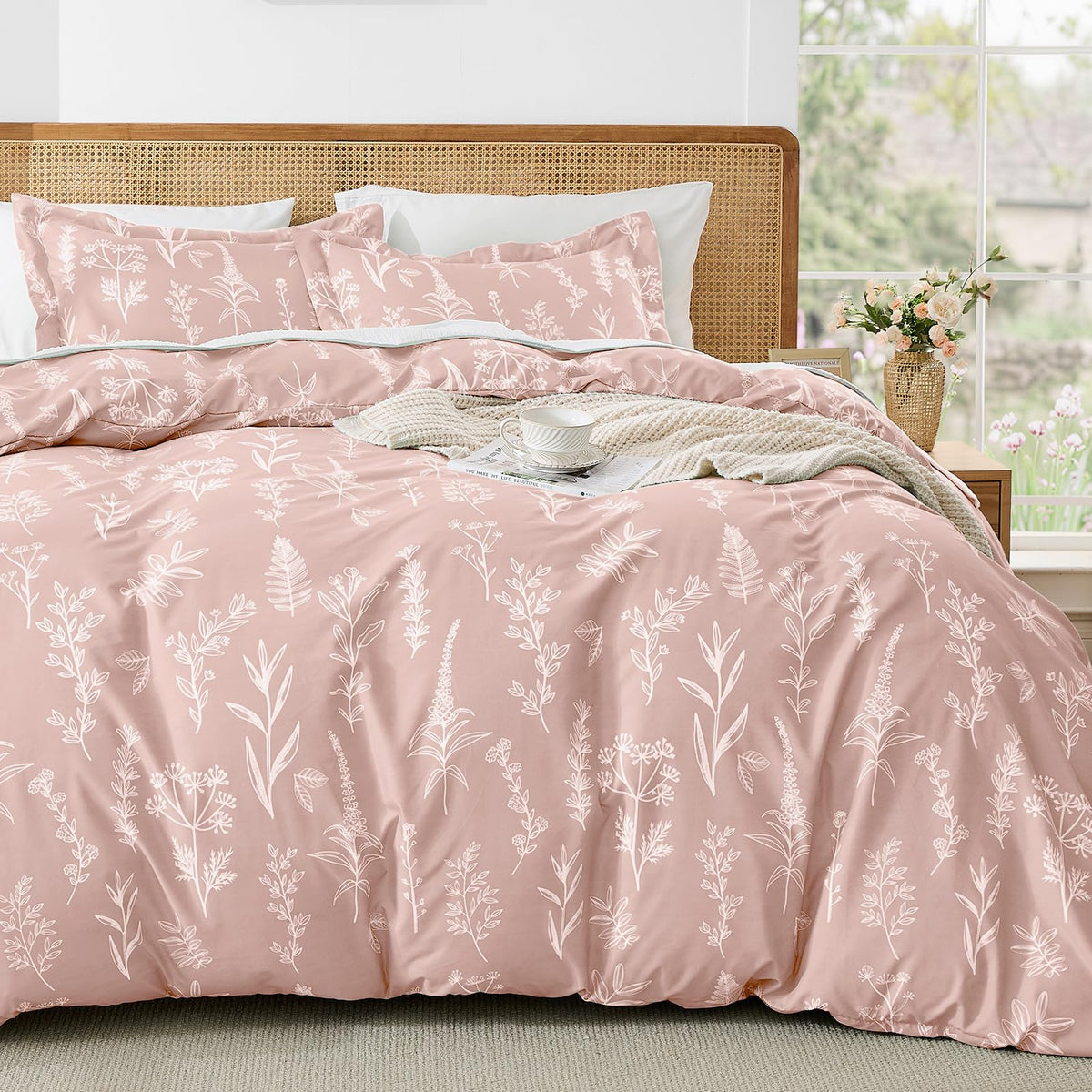 MUXHOMO Duvet Cover Twin/Twin XL Size, 2-Piece Beige Leaves Bedding Set