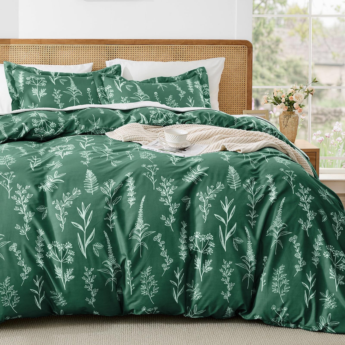 MUXHOMO Duvet Cover Twin/Twin XL Size, 2-Piece Beige Leaves Bedding Set