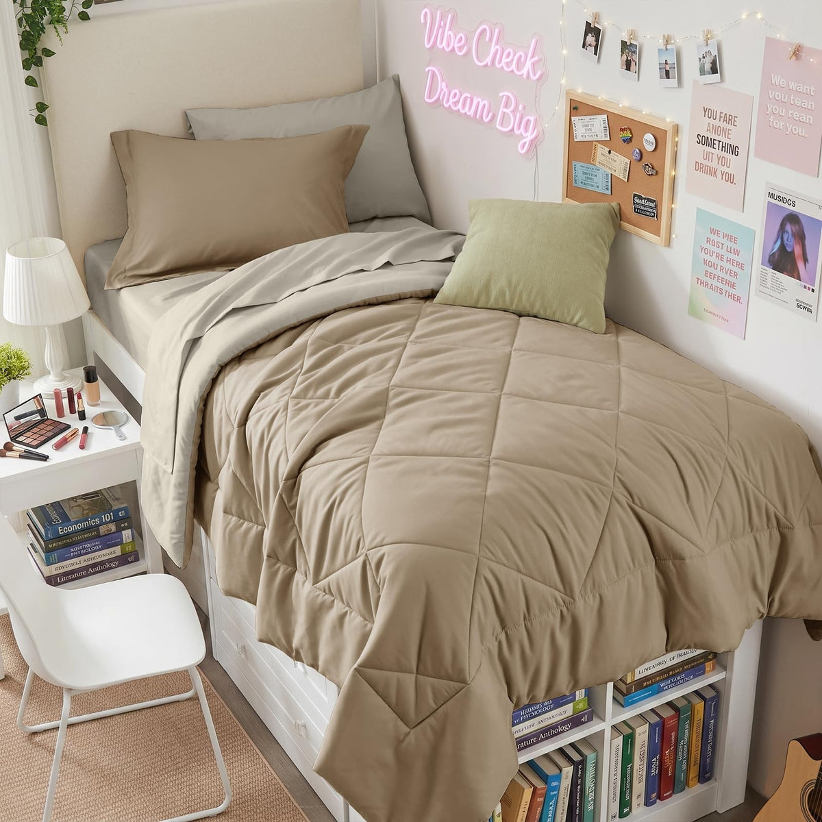 HEVUMYI 7-Piece Queen Comforter Set, Dark Grey Bed in a Bag