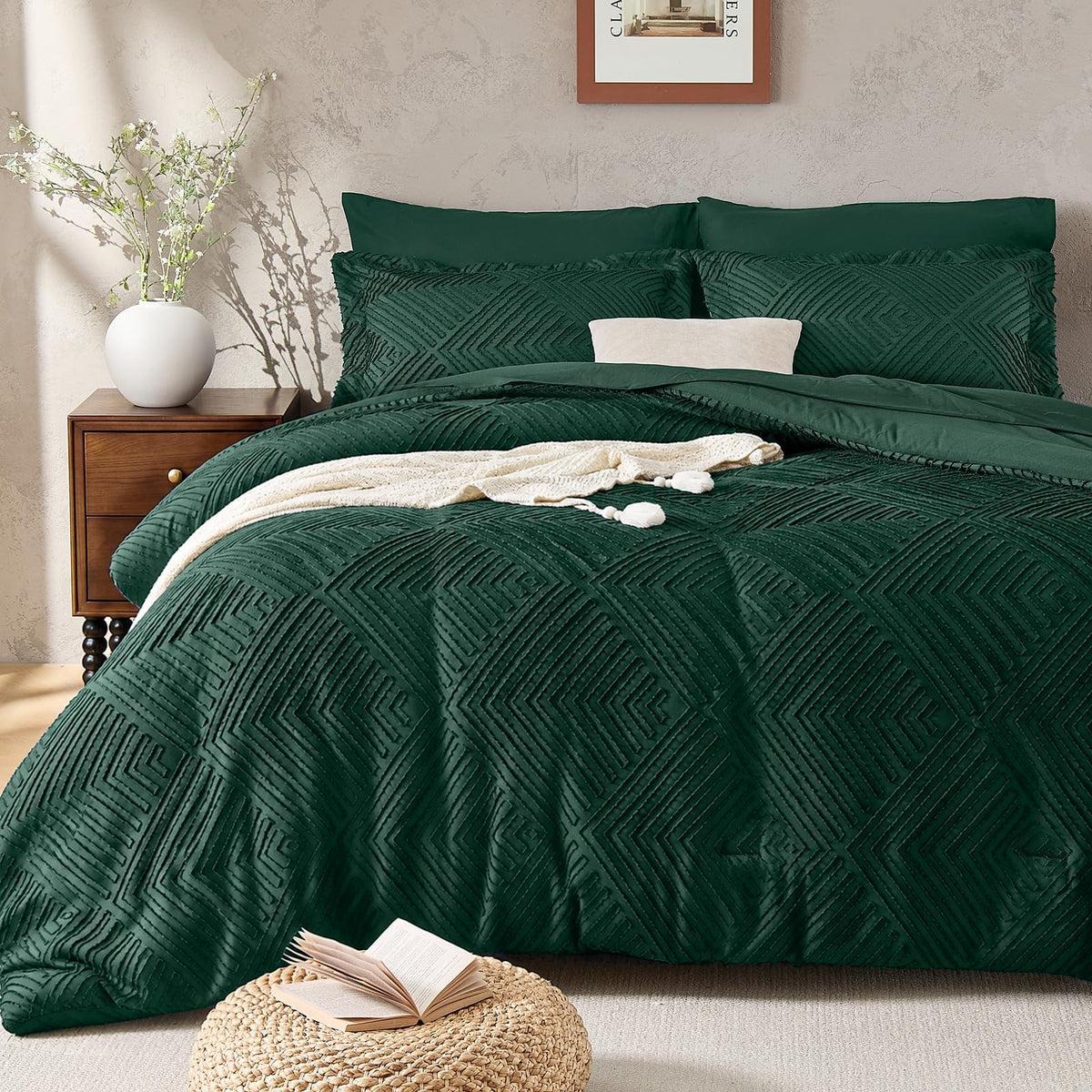 JOLLYVOGUE Queen Comforter Set 7-Piece, Boho Tufted Bed in a Bag, Beige