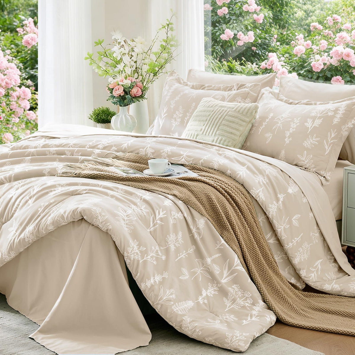 MUXHOMO Sage Green TwinXL Comforter Set, Elegant Floral Print Bed in a Bag 5 Pieces, Ultra Soft & Breathable Reversible Botanical Pattern Bedding Set with Comforter, Sheets, Pillowcase, and Sham