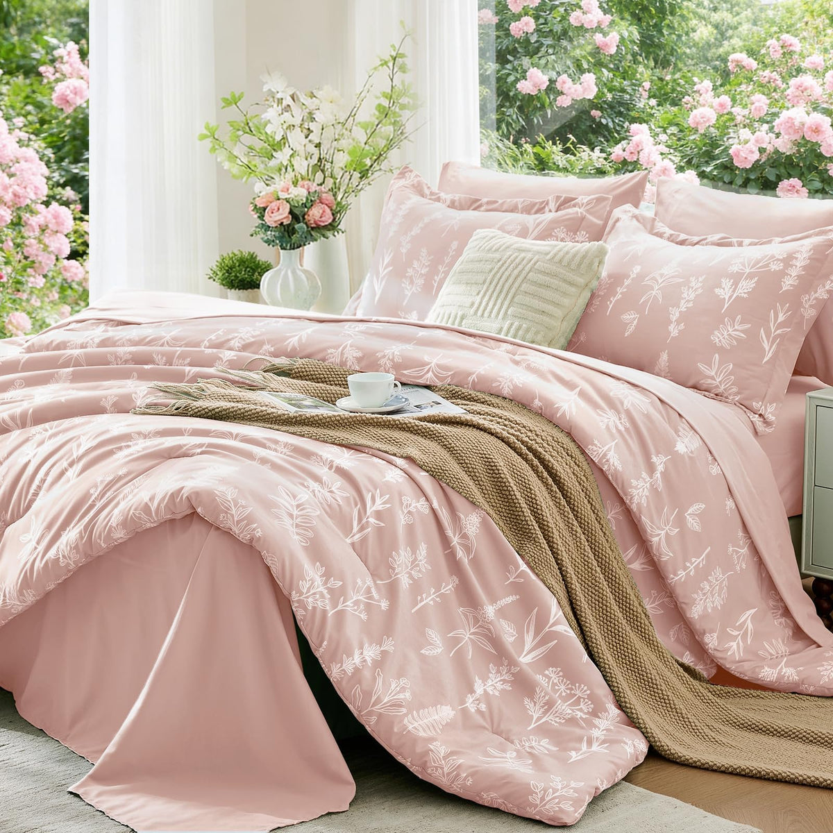 MUXHOMO Sage Green TwinXL Comforter Set, Elegant Floral Print Bed in a Bag 5 Pieces, Ultra Soft & Breathable Reversible Botanical Pattern Bedding Set with Comforter, Sheets, Pillowcase, and Sham