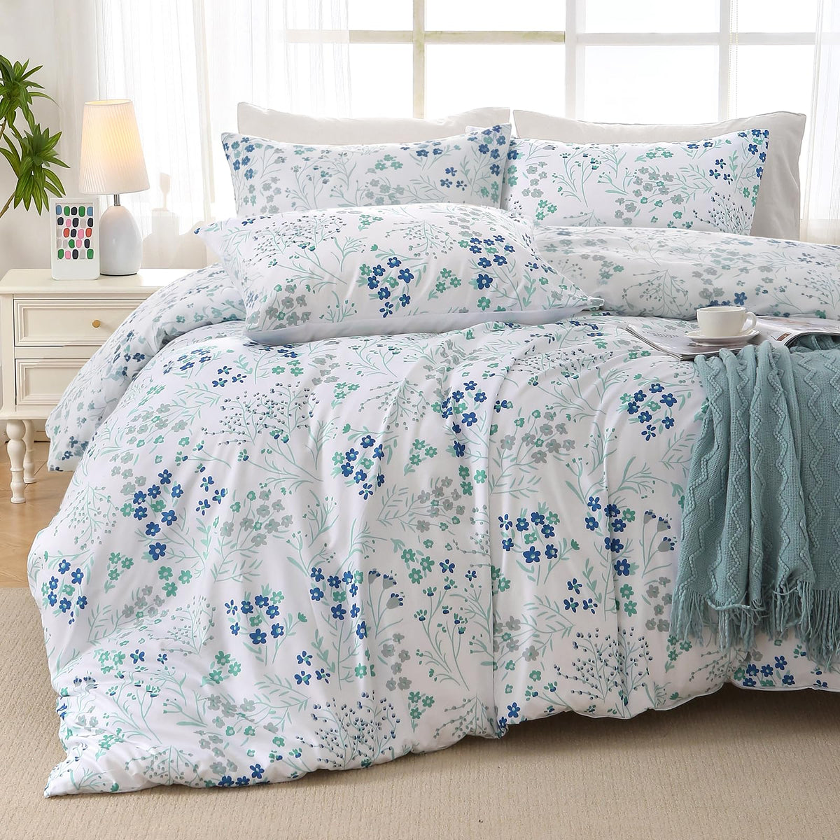 MUXHOMO Sage Green TwinXL Comforter Set, Elegant Floral Print Bed in a Bag 5 Pieces, Ultra Soft & Breathable Reversible Botanical Pattern Bedding Set with Comforter, Sheets, Pillowcase, and Sham