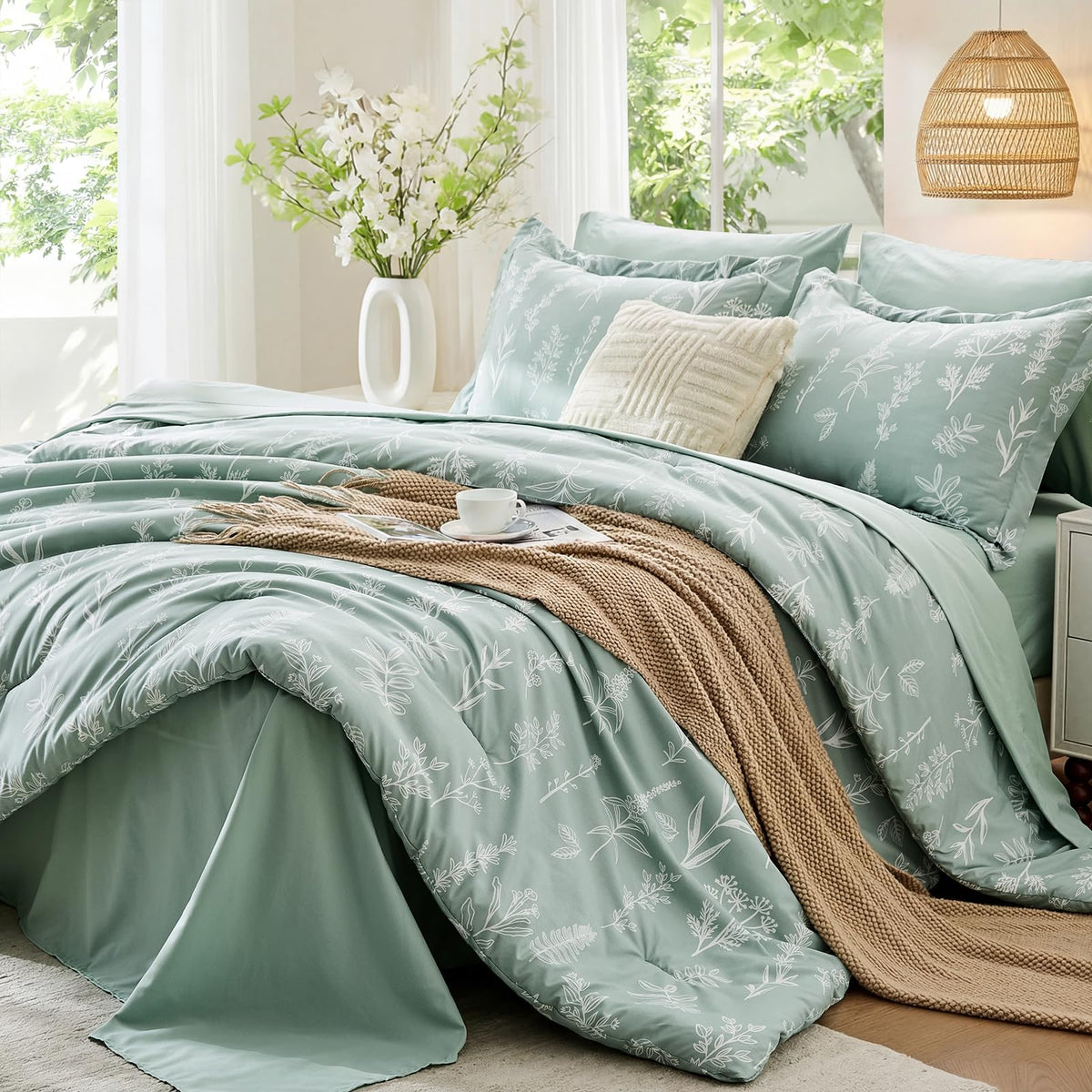MUXHOMO Sage Green TwinXL Comforter Set, Elegant Floral Print Bed in a Bag 5 Pieces, Ultra Soft & Breathable Reversible Botanical Pattern Bedding Set with Comforter, Sheets, Pillowcase, and Sham