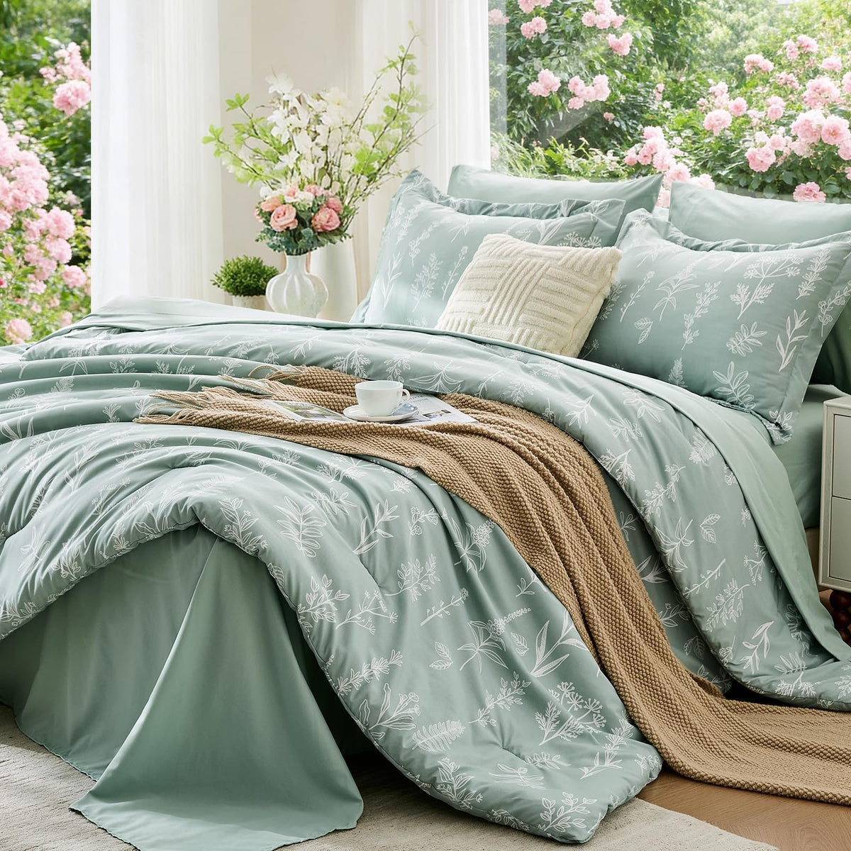 MUXHOMO Sage Green TwinXL Comforter Set, Elegant Floral Print Bed in a Bag 5 Pieces, Ultra Soft & Breathable Reversible Botanical Pattern Bedding Set with Comforter, Sheets, Pillowcase, and Sham