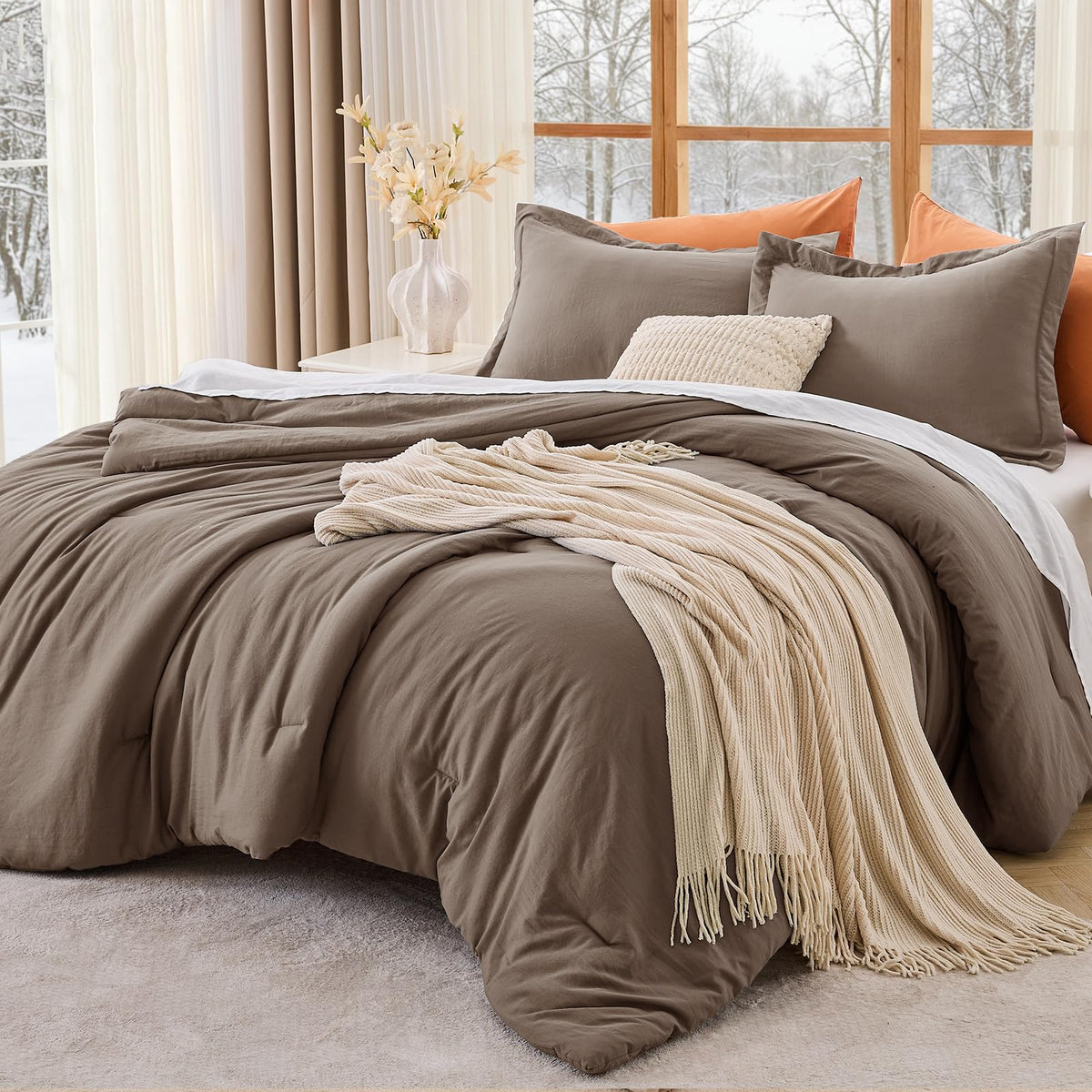 MUXHOMO Beige Twin/Twin XL Comforter Set, All Season Ultra Soft Down Alternative Bedding - 2 Piece Lightweight Bed Set Includes 1 Comforter (68"x88") and 1 Pillow Shams (20"x26")