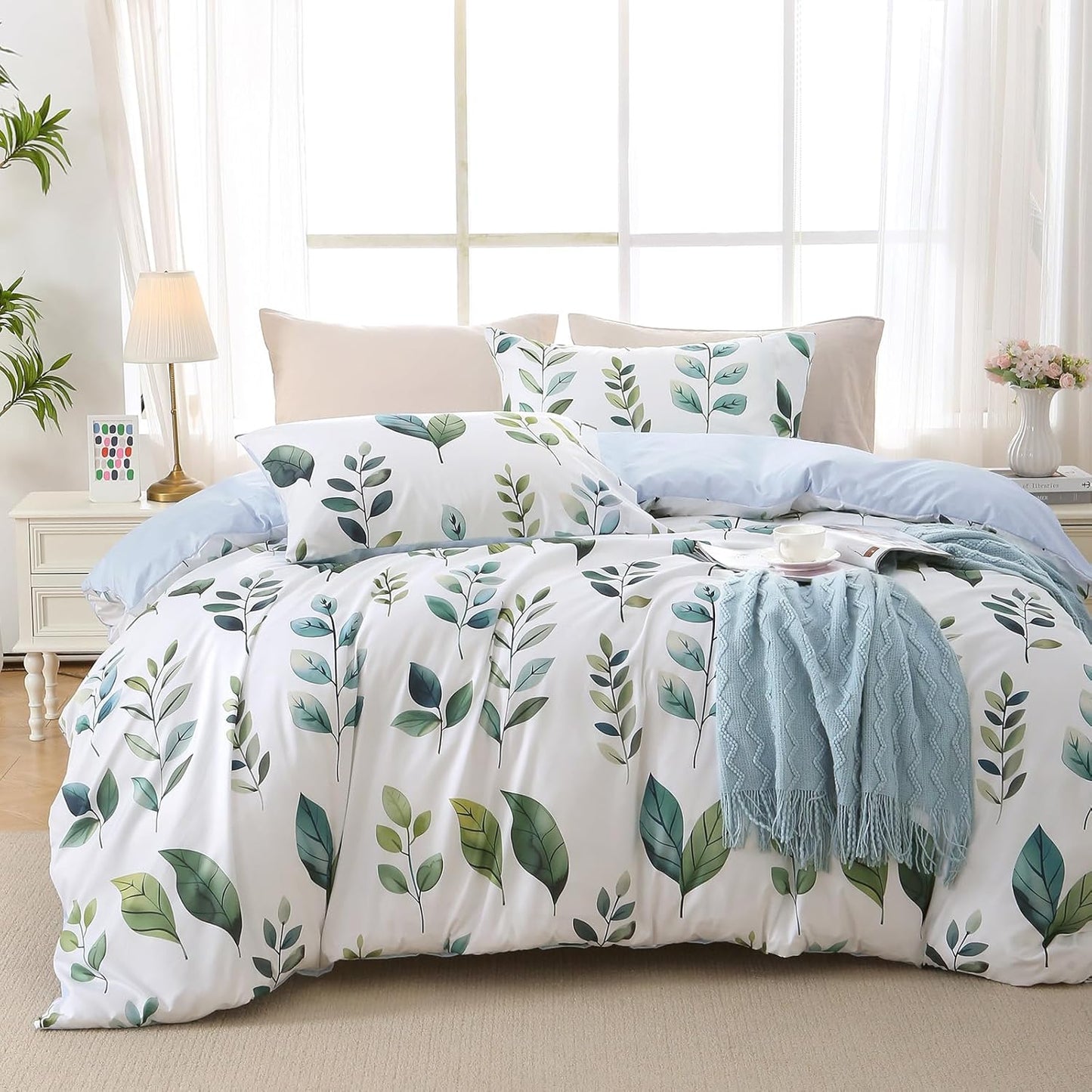 JOLLYVOGUE Duvet Cover Queen Size, Reversible Floral Beige Duvet Cover Set with Zipper Closure, 3 Pieces Botanical Patterns Soft Microfiber Bedding Set with 4 Ties (90x90, 2 Pillow Cases)