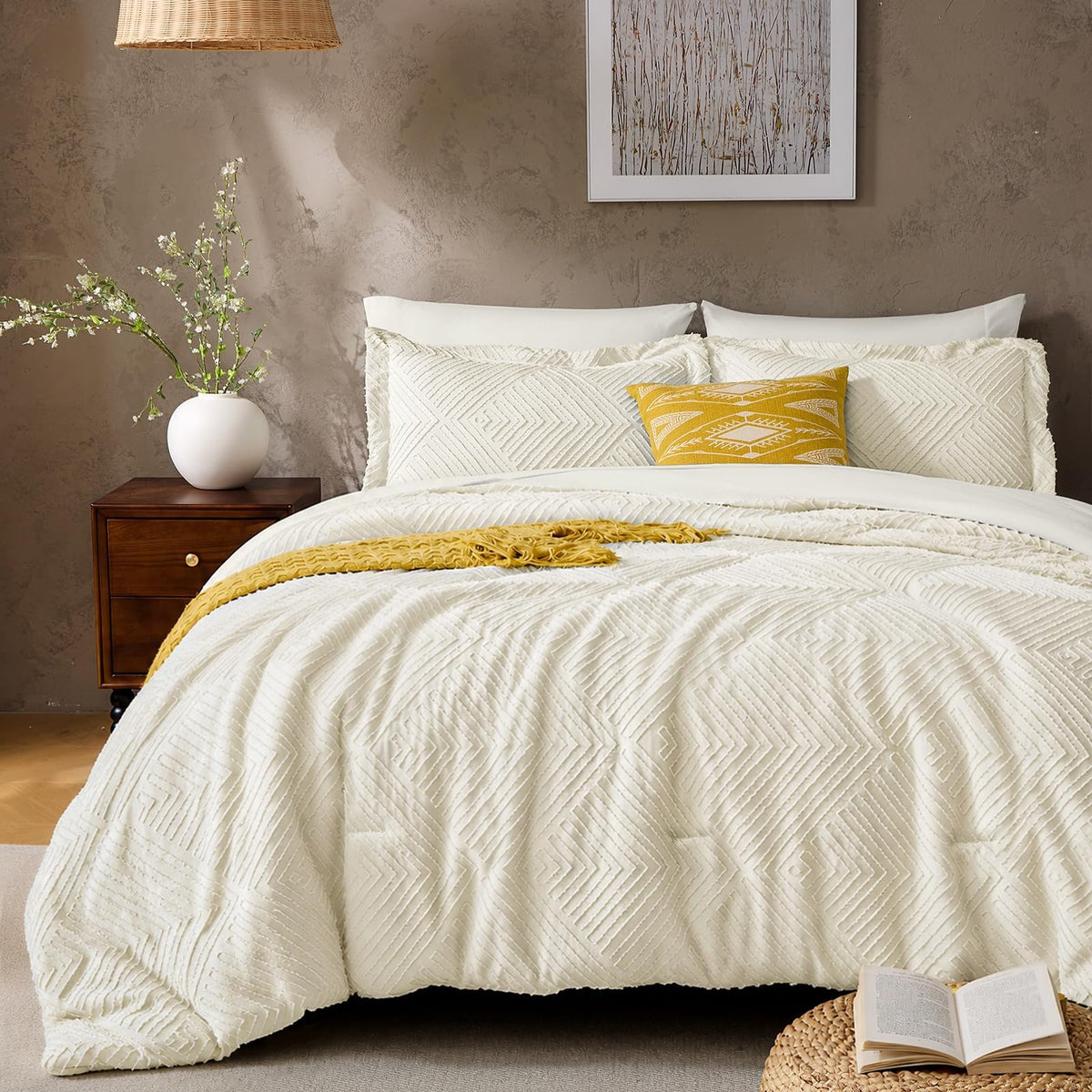 JOLLYVOGUE Queen Comforter Set 7-Piece, Boho Tufted Bed in a Bag, Beige