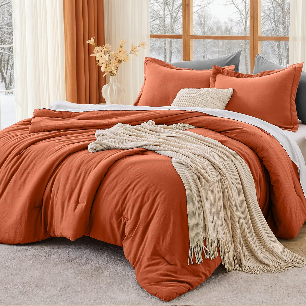 MUXHOMO Beige Twin/Twin XL Comforter Set, All Season Ultra Soft Down Alternative Bedding - 2 Piece Lightweight Bed Set Includes 1 Comforter (68"x88") and 1 Pillow Shams (20"x26")