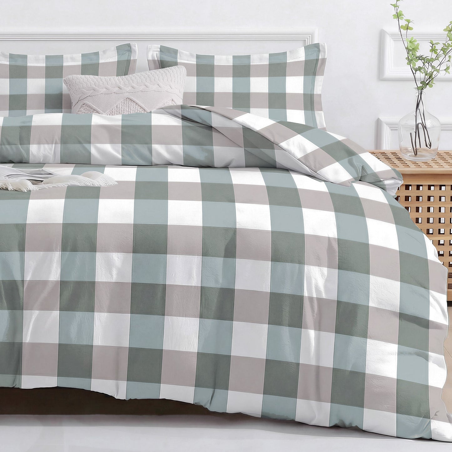 JOLLYVOGUE Queen Size Striped Duvet Cover Set, 3 Pieces Soft Microfiber Bedding with Zipper Closure & 8 Corner Ties